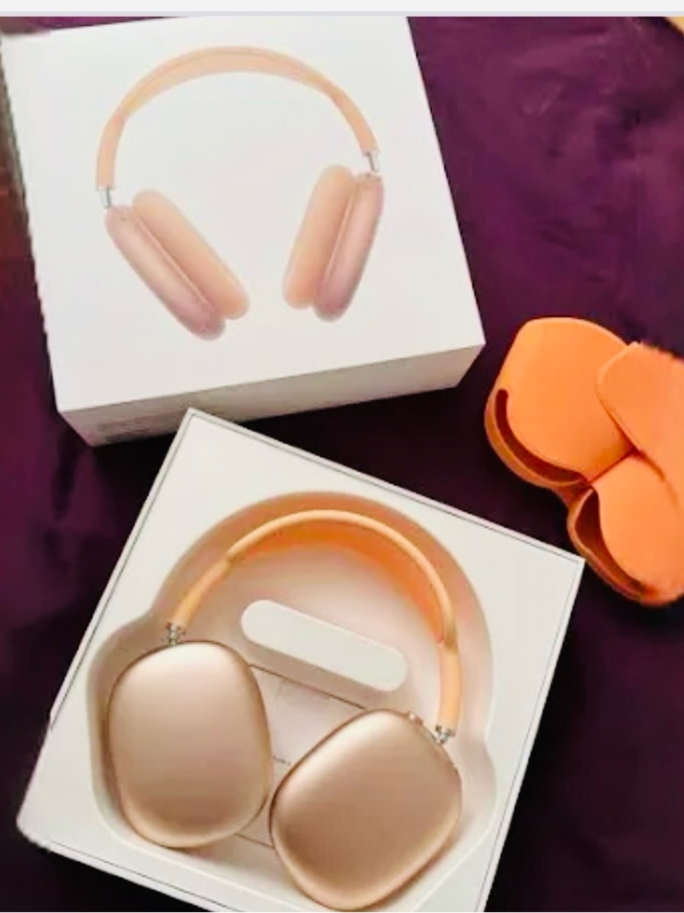 AirPods Max (USB-C) - Orange - Picture 3 of 4